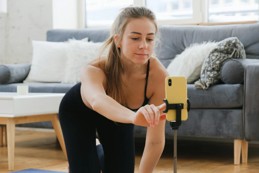 Fitness influencer posting workout tips on Instagram