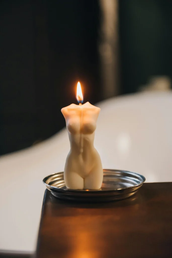 creative candle business niche